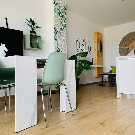 Dalu Terrace Apartment